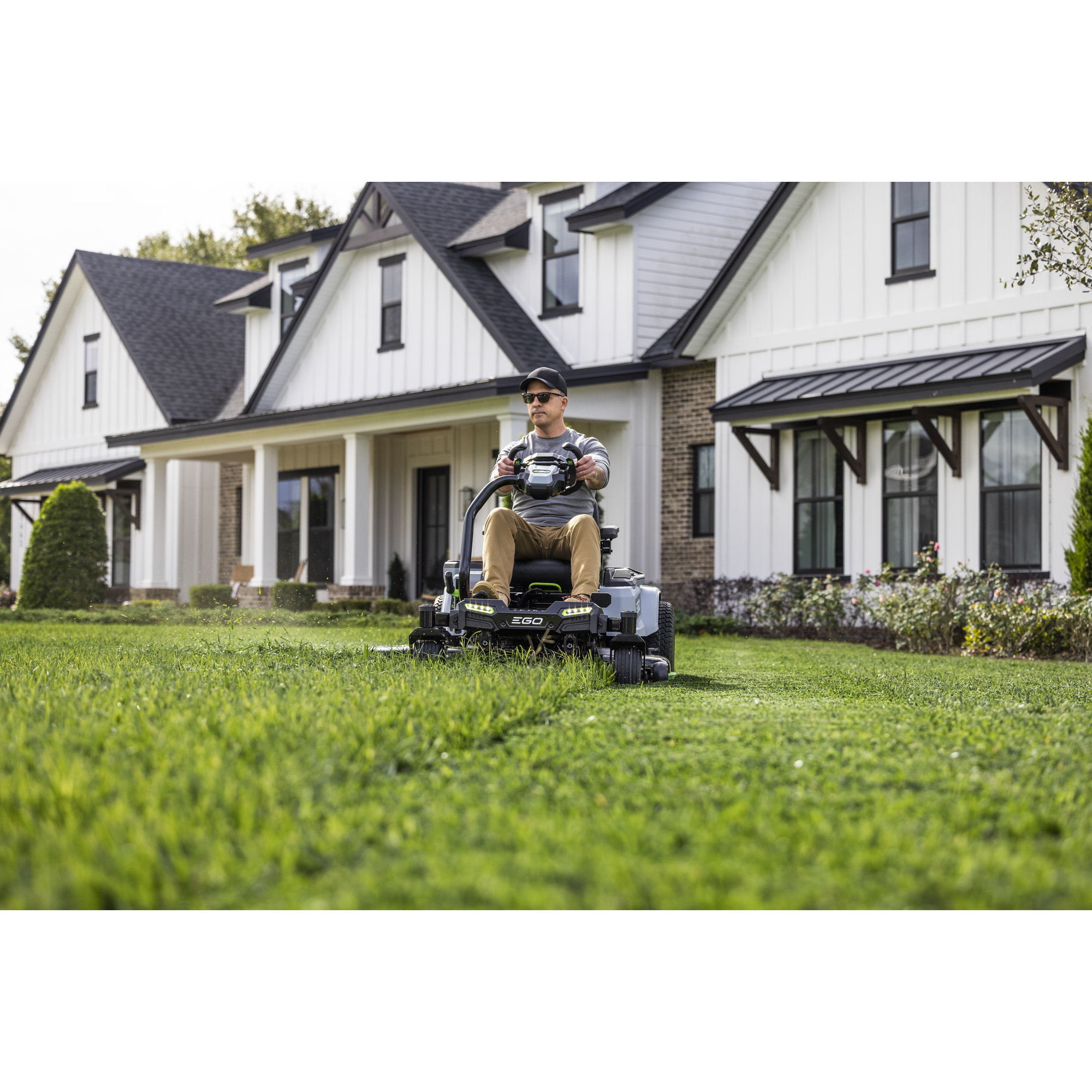 42" Z6 Zero Turn Mower with e-STEER™ Technology Kit
