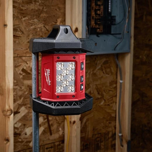M18™ ROVER™ Flood Light